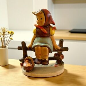 Hummel Goebel "Just Resting" Porcelain Figurine Hand-Painted Multicolor